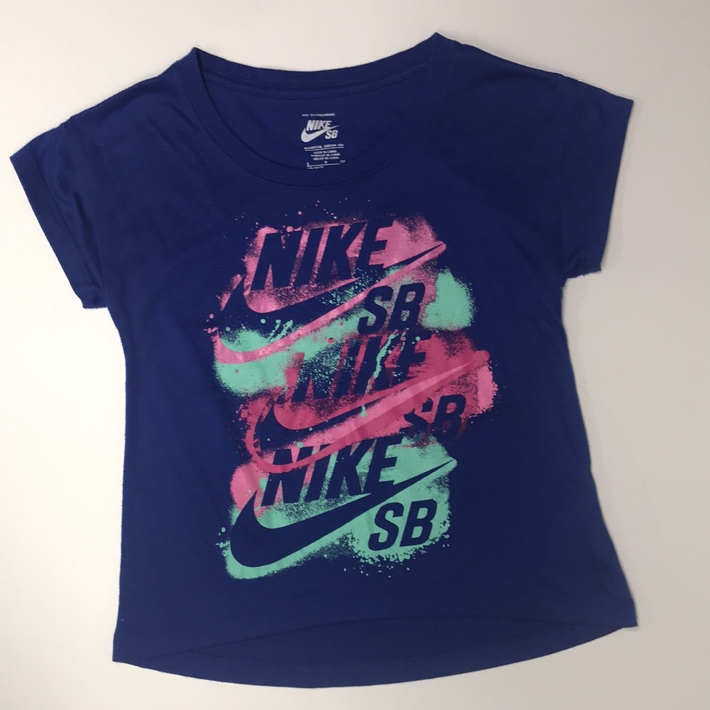 Nike tee